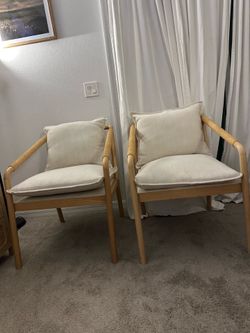 Accent chairs