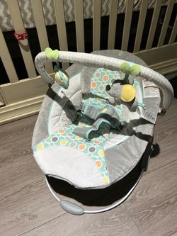 Baby bouncer