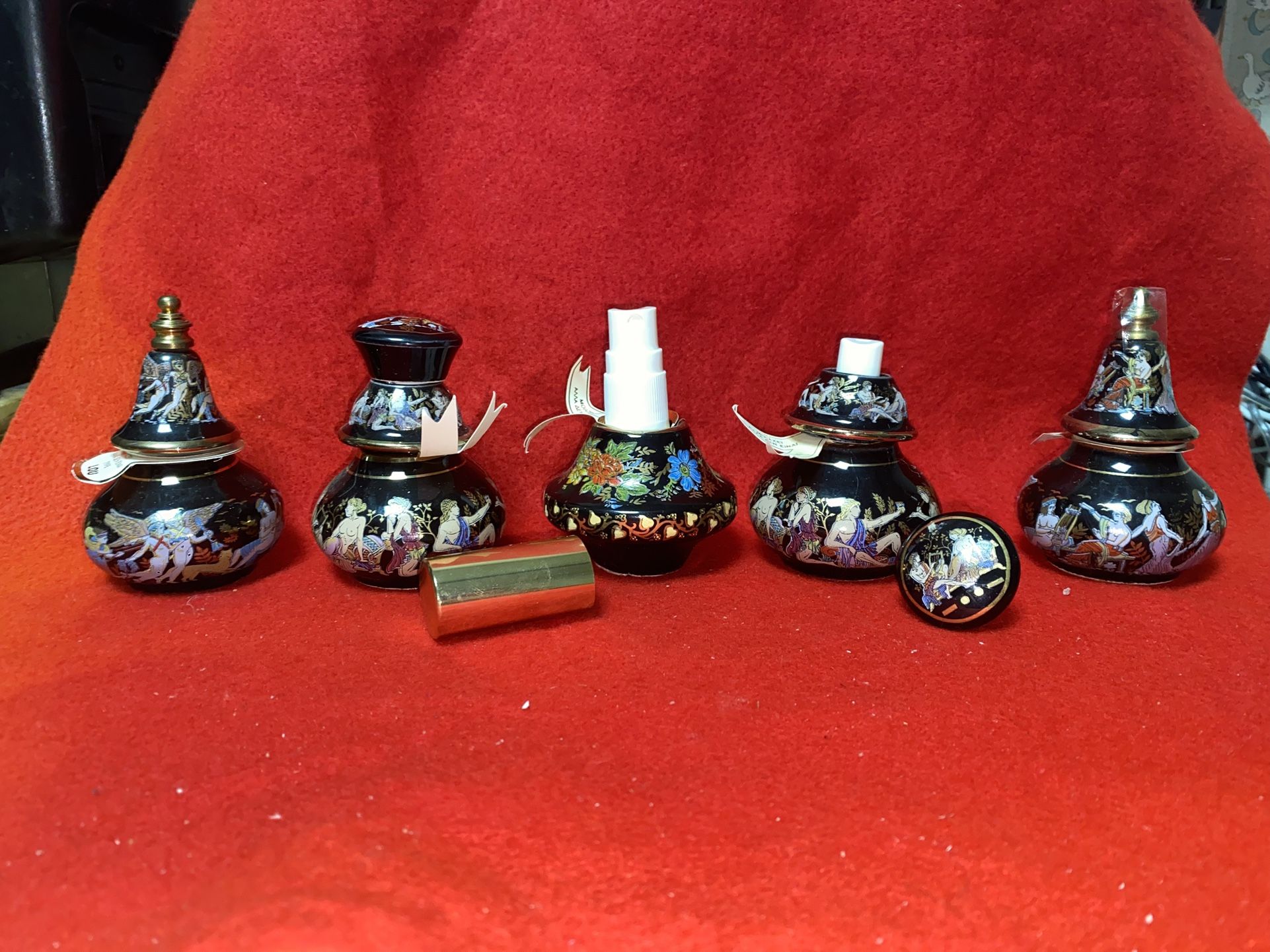 Vintage 3.5 Inch Set Of 5 3 Refillable Sprays, 2 Oil/Cream 24k gold Ceramic Vase Collectibles