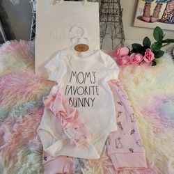 Rae Dunn Baby Outfit Bodysuit Headband Pants 3-6 Months 3 Pc Moms Bunny Gift New