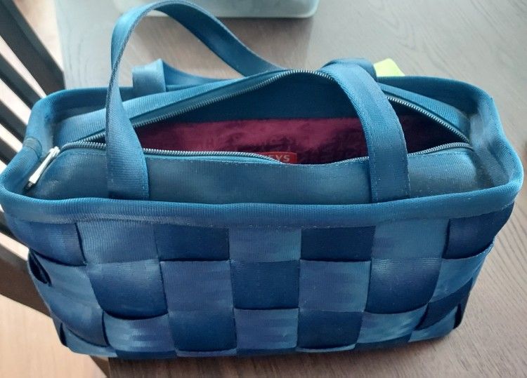 Harveys Seatbelt Bag