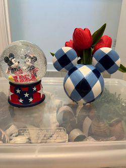 Mickey 4th of July decor