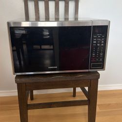 Samsung 1,000 Watt Microwave 