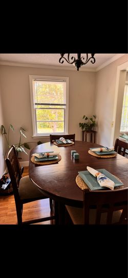 Dining table set