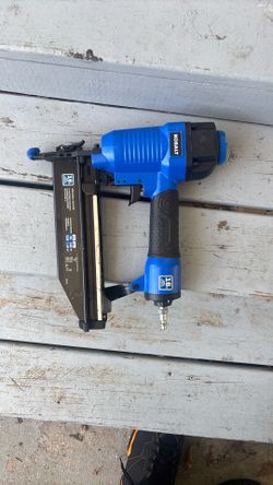 Finishing nail gun