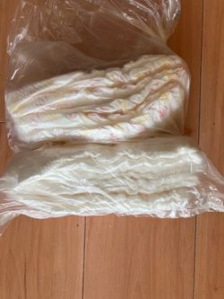 Baby diapers size 7 open bag 7 ct