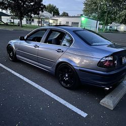 1999 BMW  328i