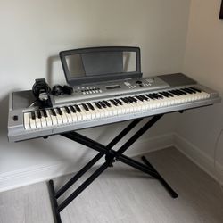 Yamaha Keyboard with Stand & Sustain Pedal