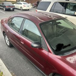 2005 Ford Taurus