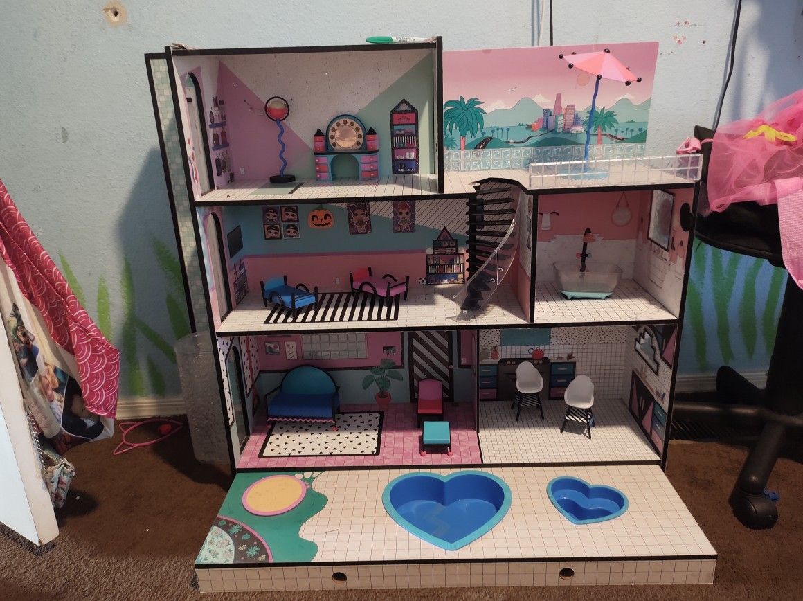 Lol Doll House