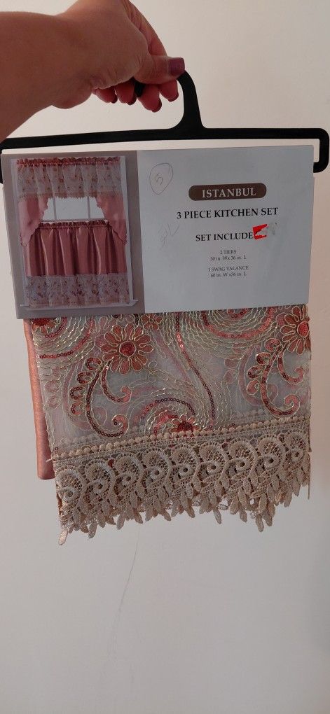 Brand new 3 peices kitchen set curtains and two peices lace placemat both $11