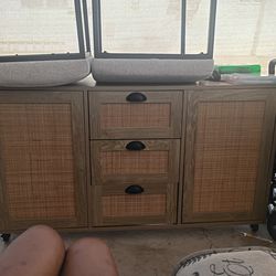 Beautiful small dresser
