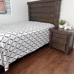 Queen Bed With Night Stand 