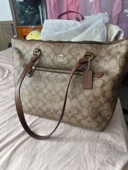 Coach Signature Tote Bag