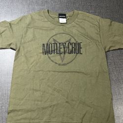 Women’s Y2K Size S Motley Crue  2005 Olive Green Pentagram T-Shirt New  Winterland
