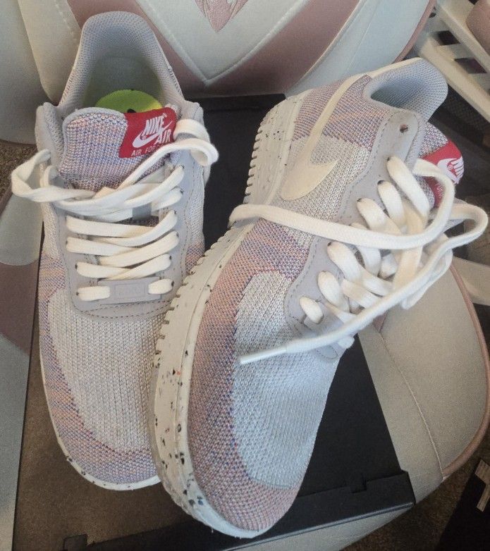 Nike Air Sneakers For Men Size 9