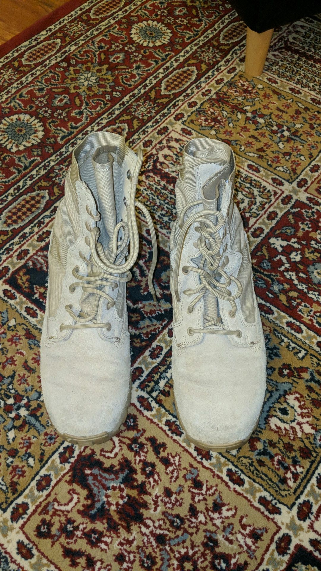 Army Combat Boots, Desert, tan Size 9R - PRICE DROP!