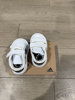 NEW: Adidas Toddler Shoes Size 5K