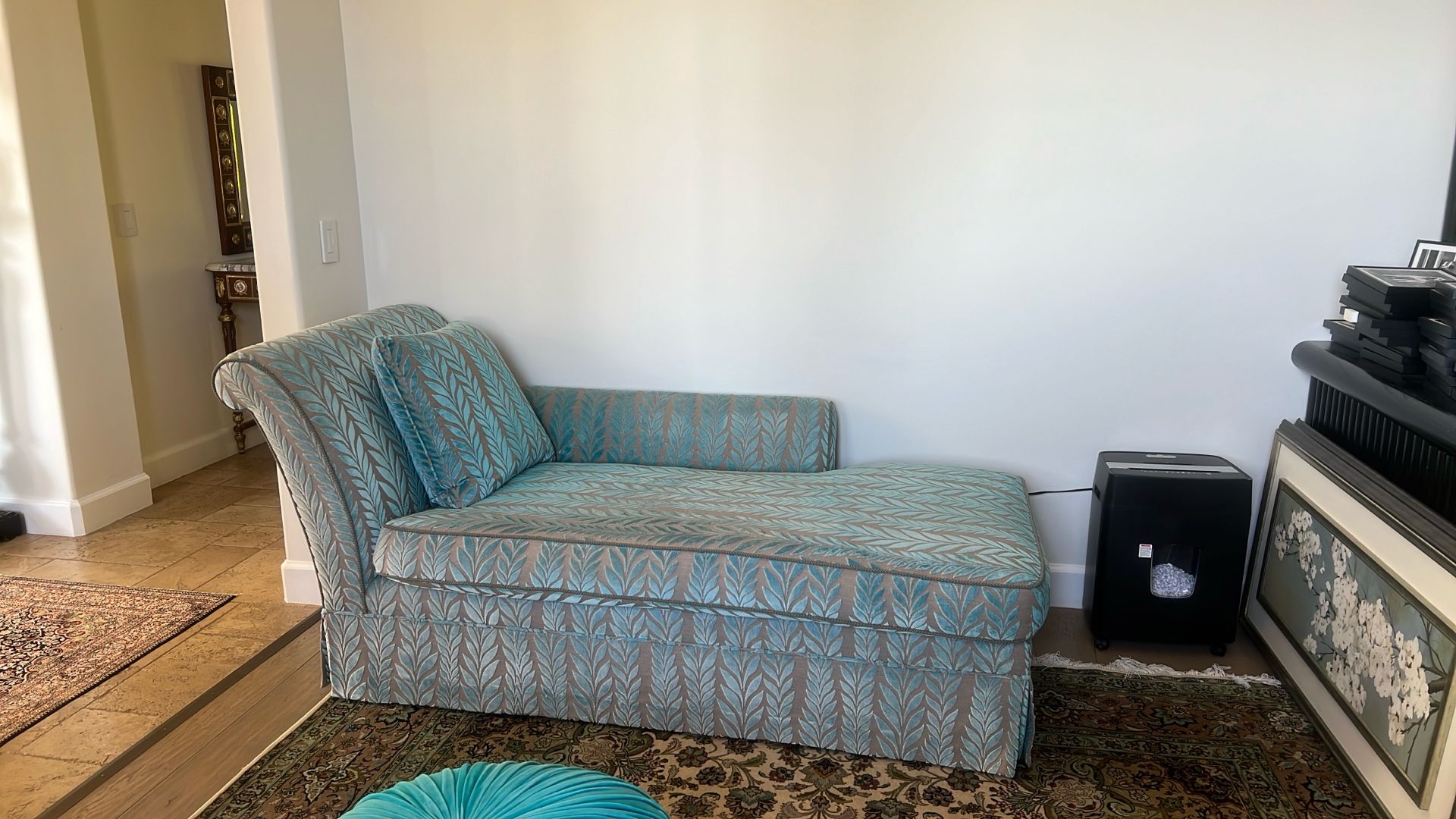 Beautiful Chaise Lounge