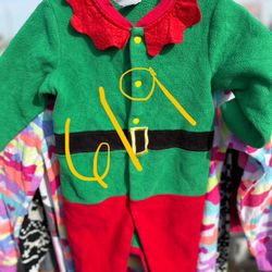 6:9 Elf Pijamas $10