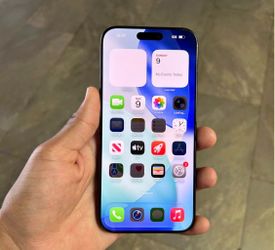 Unlocked iPhone 16 Pro Max 256gb