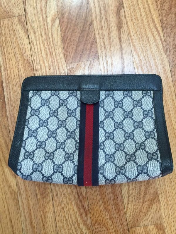 Gucci clutch