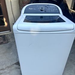 Whirlpool Big Capacity Washer, Like New