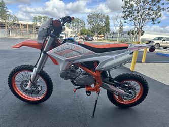 125cc Venom Thunder VX125 Dirt Bike Motocross 125ccc | 4-Speed