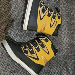 Unisex Kids Winter/snow Boots Size 3