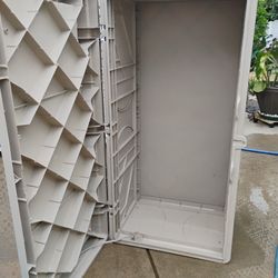 Outdoor Storage Deck Box / Seat. $50  (Save $150 off the price of new!!!)