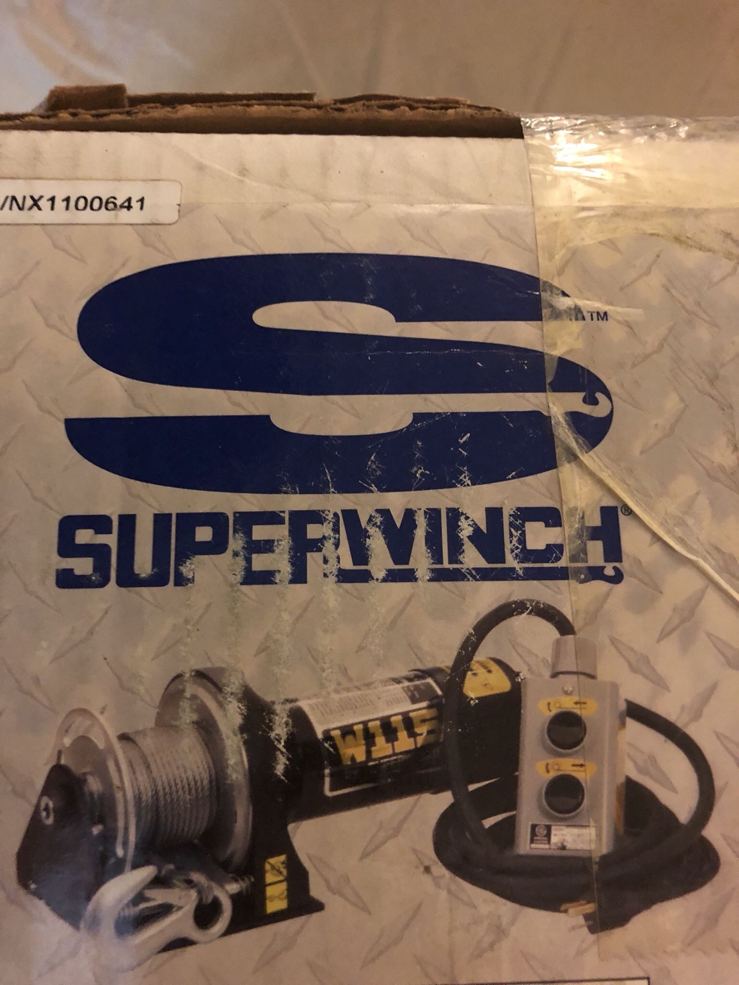 Superwinch W115 - AC electric winch