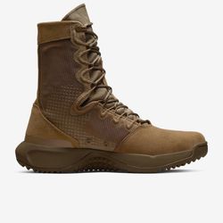 Men’s Military Nike Boots