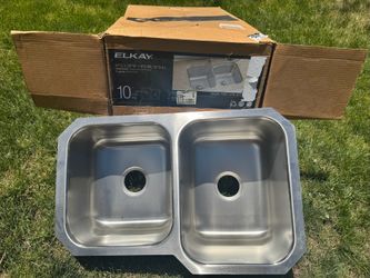 Elkay 31.75” SS double sink