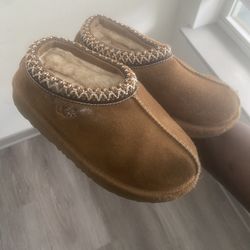 Youth Size Ugg’s 
