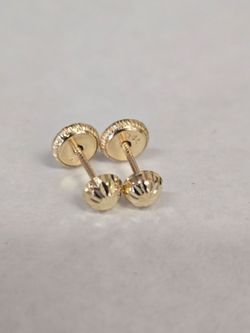 14kt Gold Baby Stud Earrings