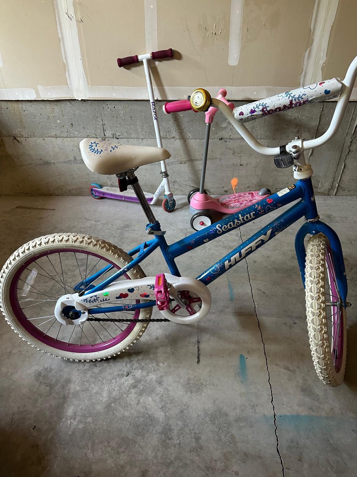 Kids bike -Excellent Condition