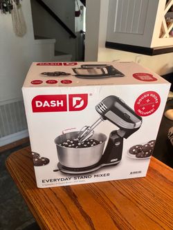Dash Everyday Stand Mixer