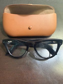 RAY-BAN META SKYLER (GEN 2) USED LIKE NEW CONDITIONS COMES GLASSES AND CASE ONLY NO BOX WHAT YOU SEE IS WHAT YOU GET $250  CASH FIRM NOTHING LOWER