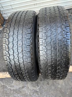 Set of 2 nice Good year Wrangler 255/70/18 ( We install & balance)