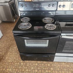 Frigidaire Coil Top Electric Stove!!