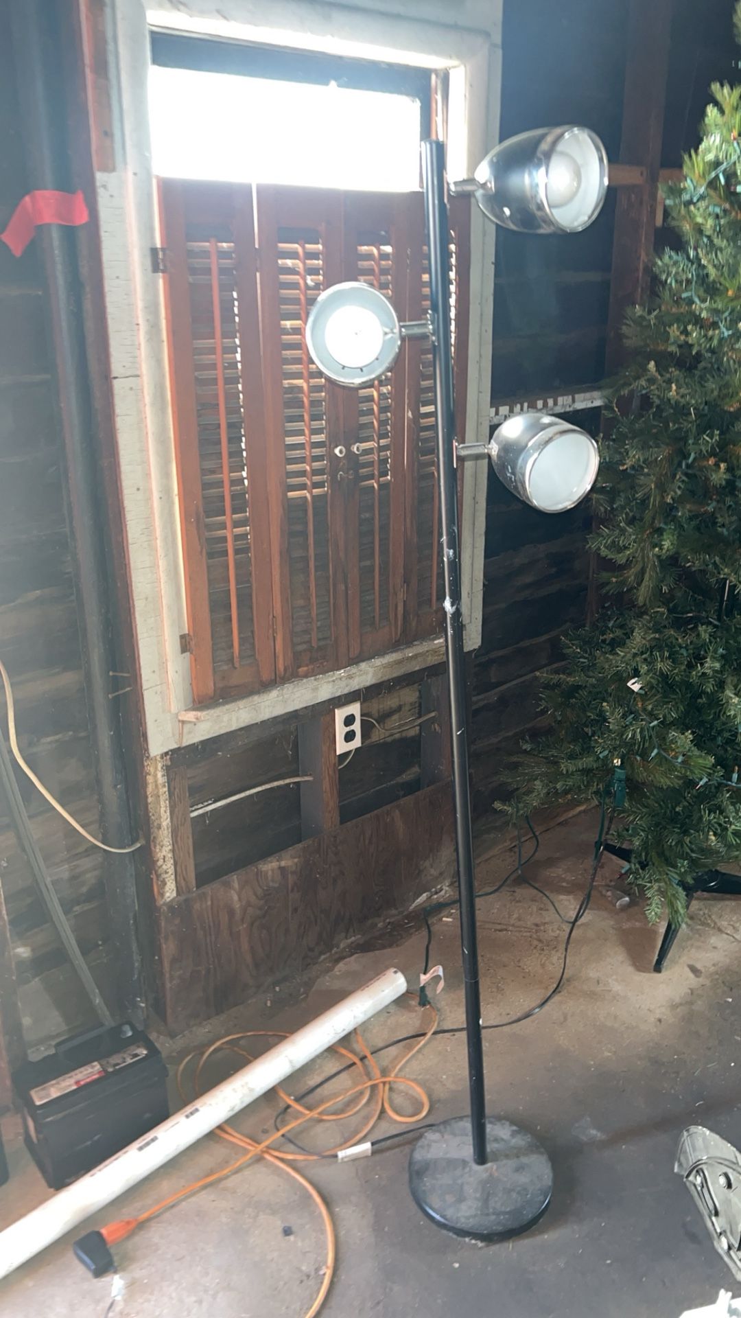Triple Light Standing lamp
