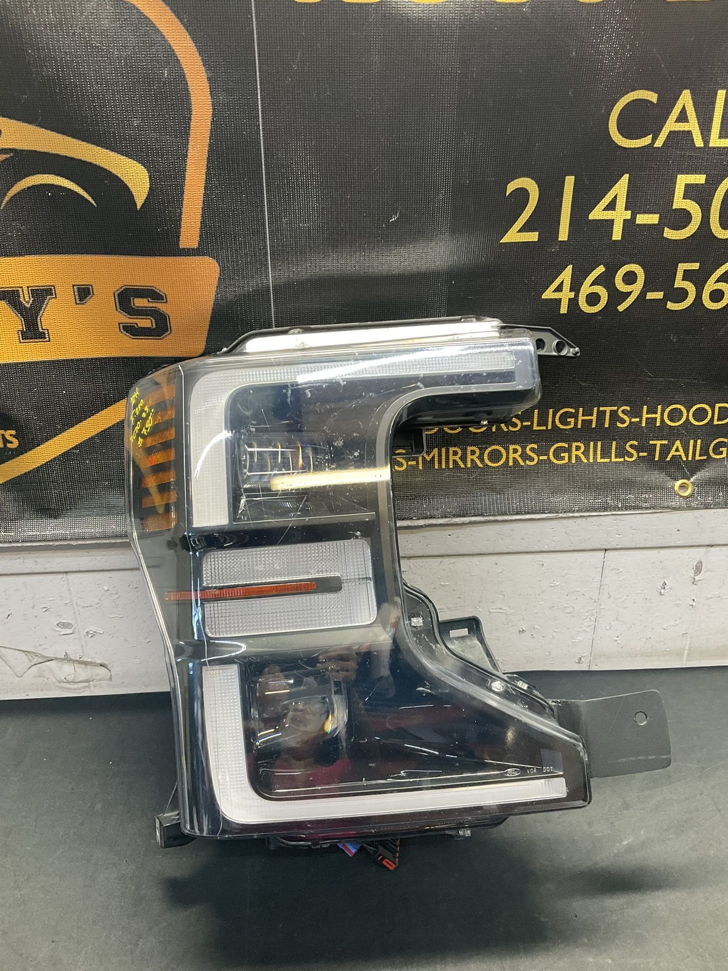 FORD F250 RH HEADLIGHT 2020-2023 oem