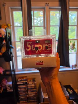 Supreme Yashica Camera