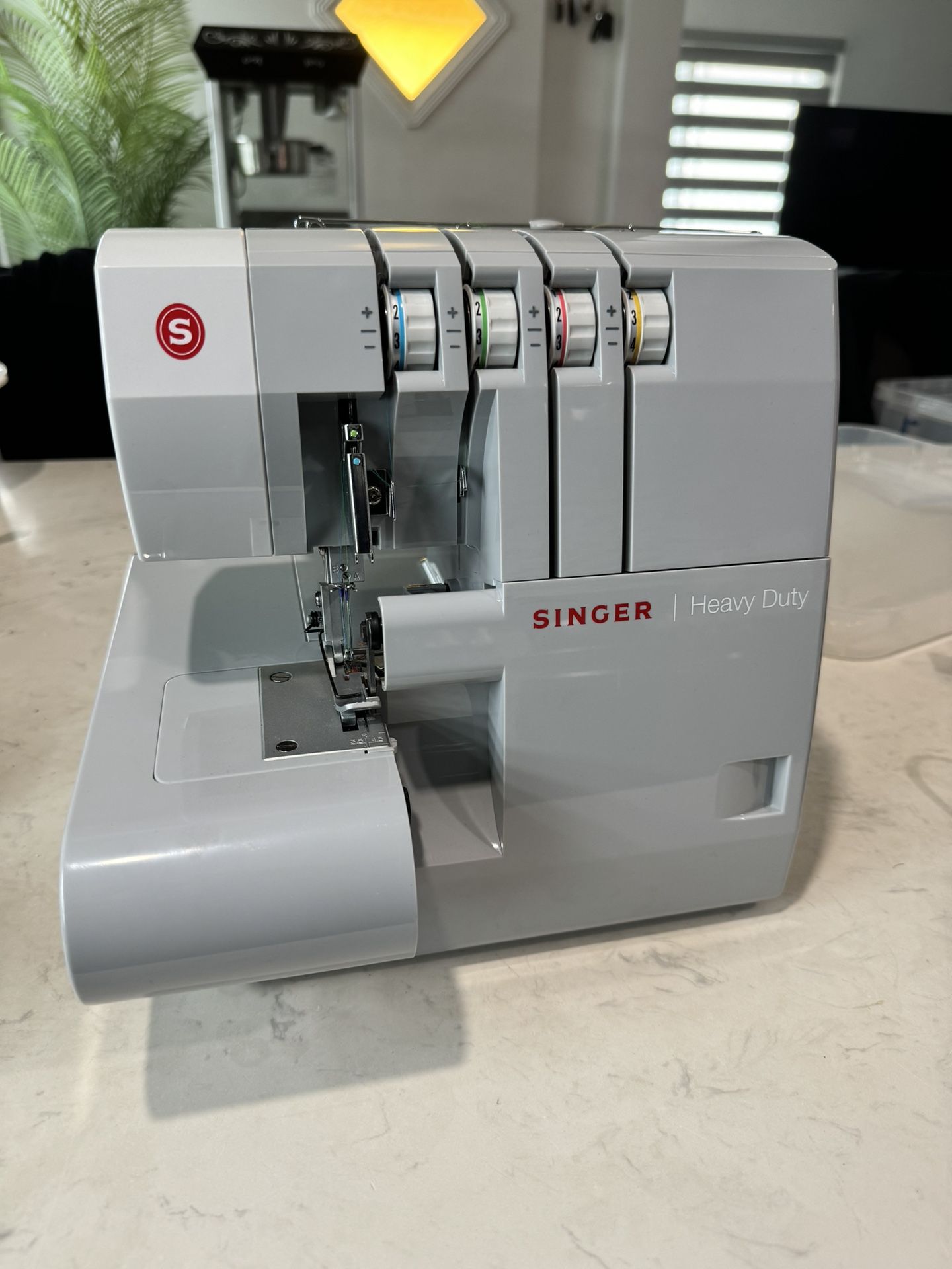 Singer Serger 14HD854 Overlock Machine Heavy Duty