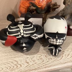 Coarsetoys 2011   OOP & AW  PaIN Edition -  Limited to 200 pieces Read👇