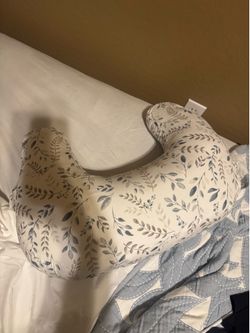 Boppy pillow