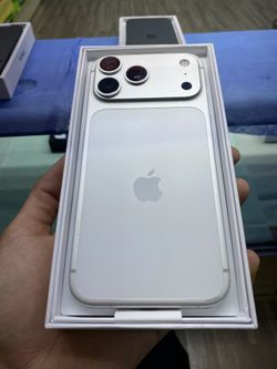 iPhone 17 Pro Max Unlocked