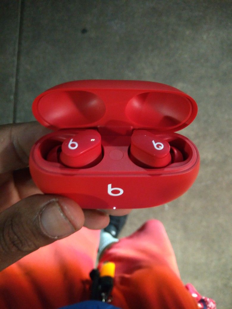 Beats Studio Earbuds