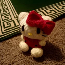 Hello Kitty Amigurumi 