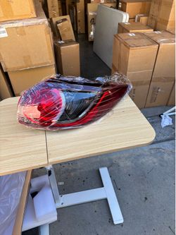 2013 - 2016 MAZDA CX-5 Passenger Right RH Tail Light Quarter Panel Mounted